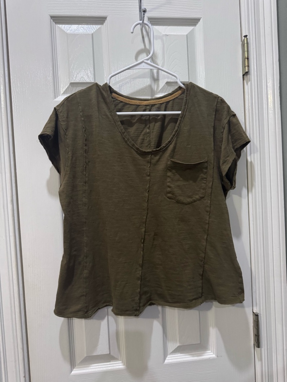 Good Hart Olive Short-Sleeve Pocket Tee - Relaxed Fit